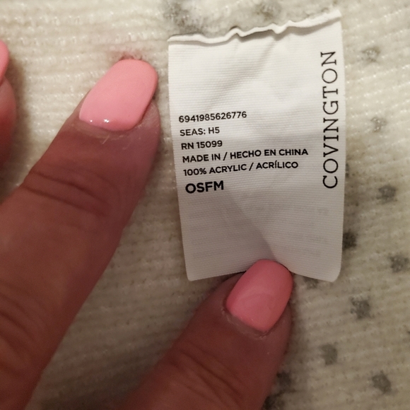 Covington Acrylic Beanie and Scarf NWOT - Picture 6 of 7